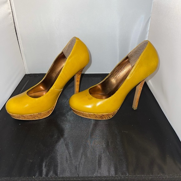Restricted | Yellow Platform Round Toe Pumps - Picture 6 of 6